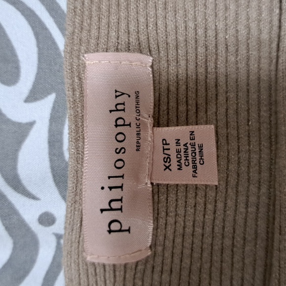 Philosophy Dolman Sleeve Cropped Sweater - Picture 3 of 7